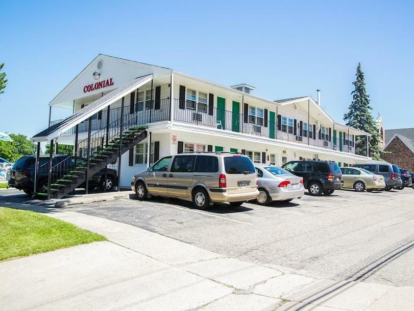 Colonial Motel Висконсин Делс Экстерьер фото